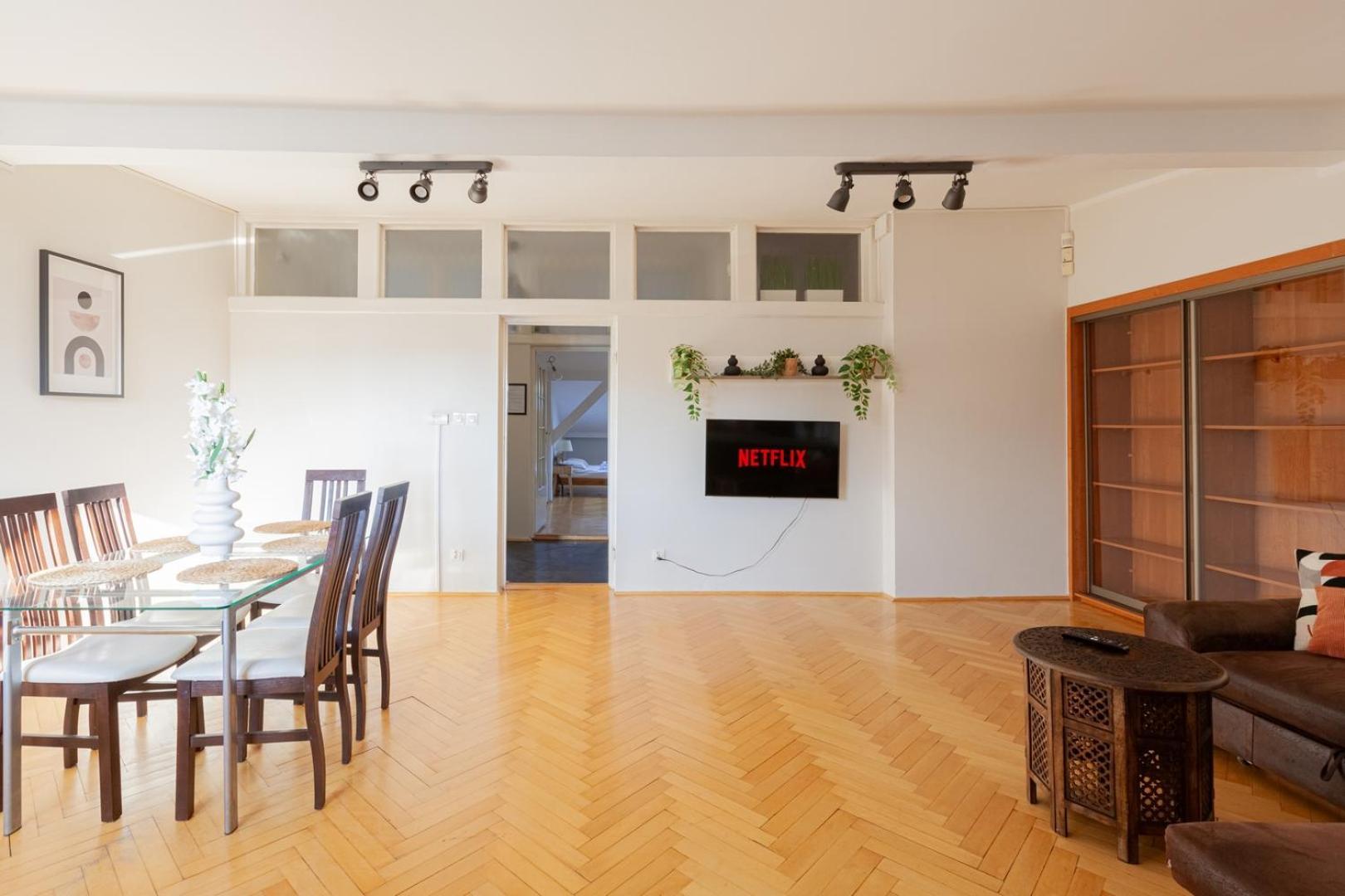 Apartment Huge Smolensk Street Krakau