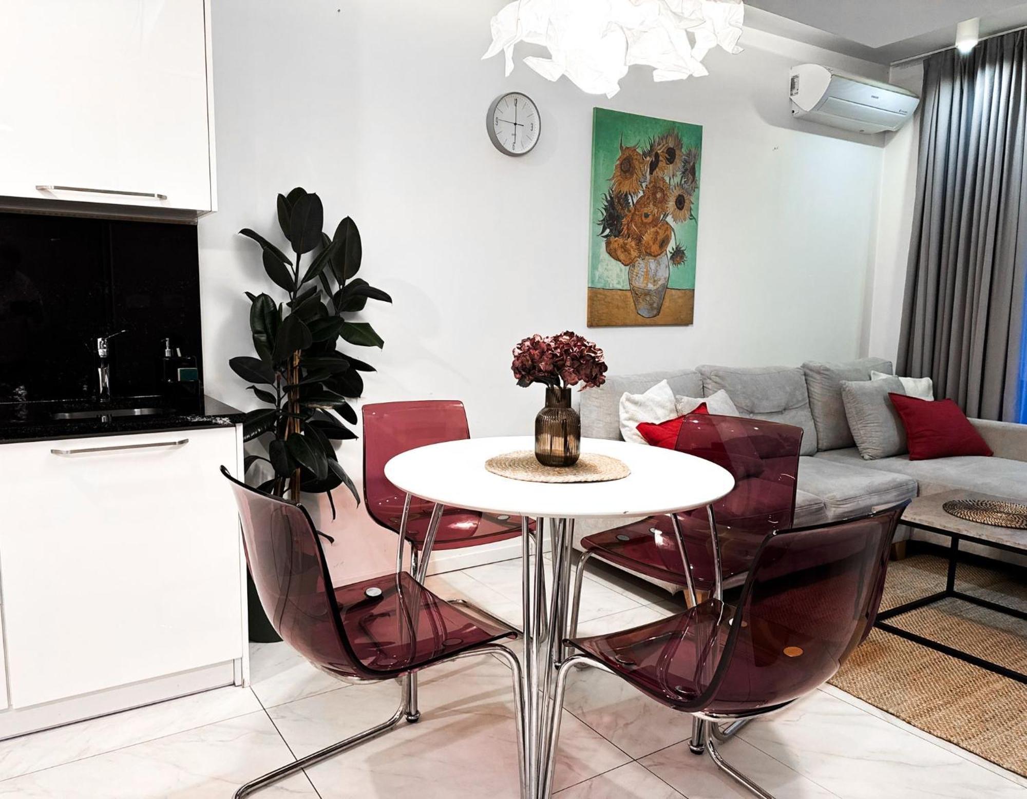 Main Station&old Town By Inpoint Apartment *
