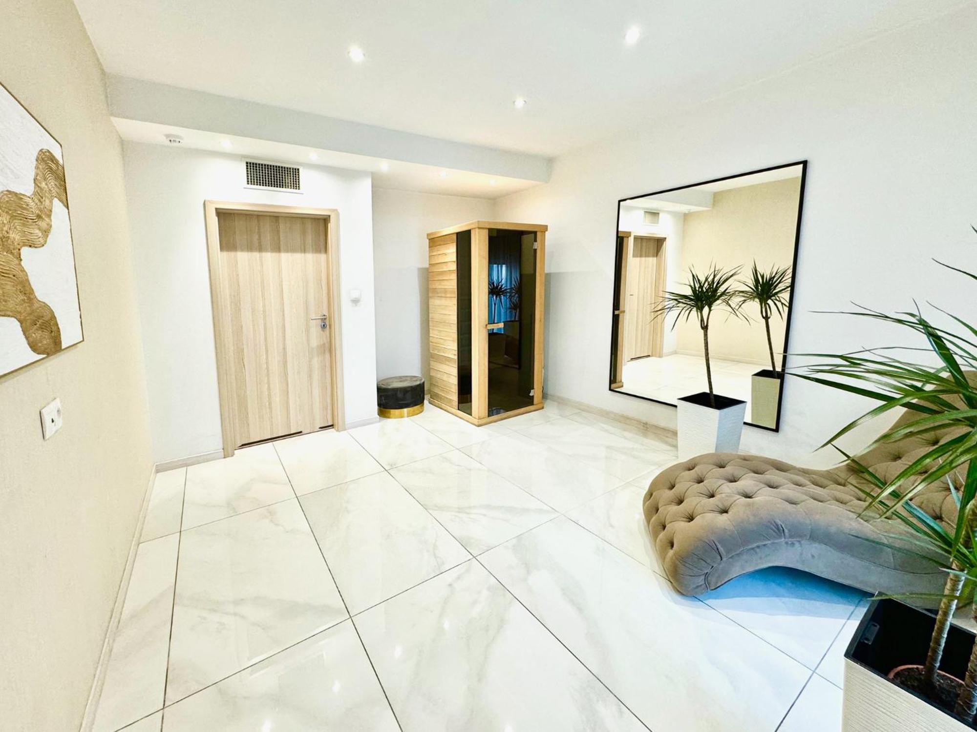 Apartment Romantica