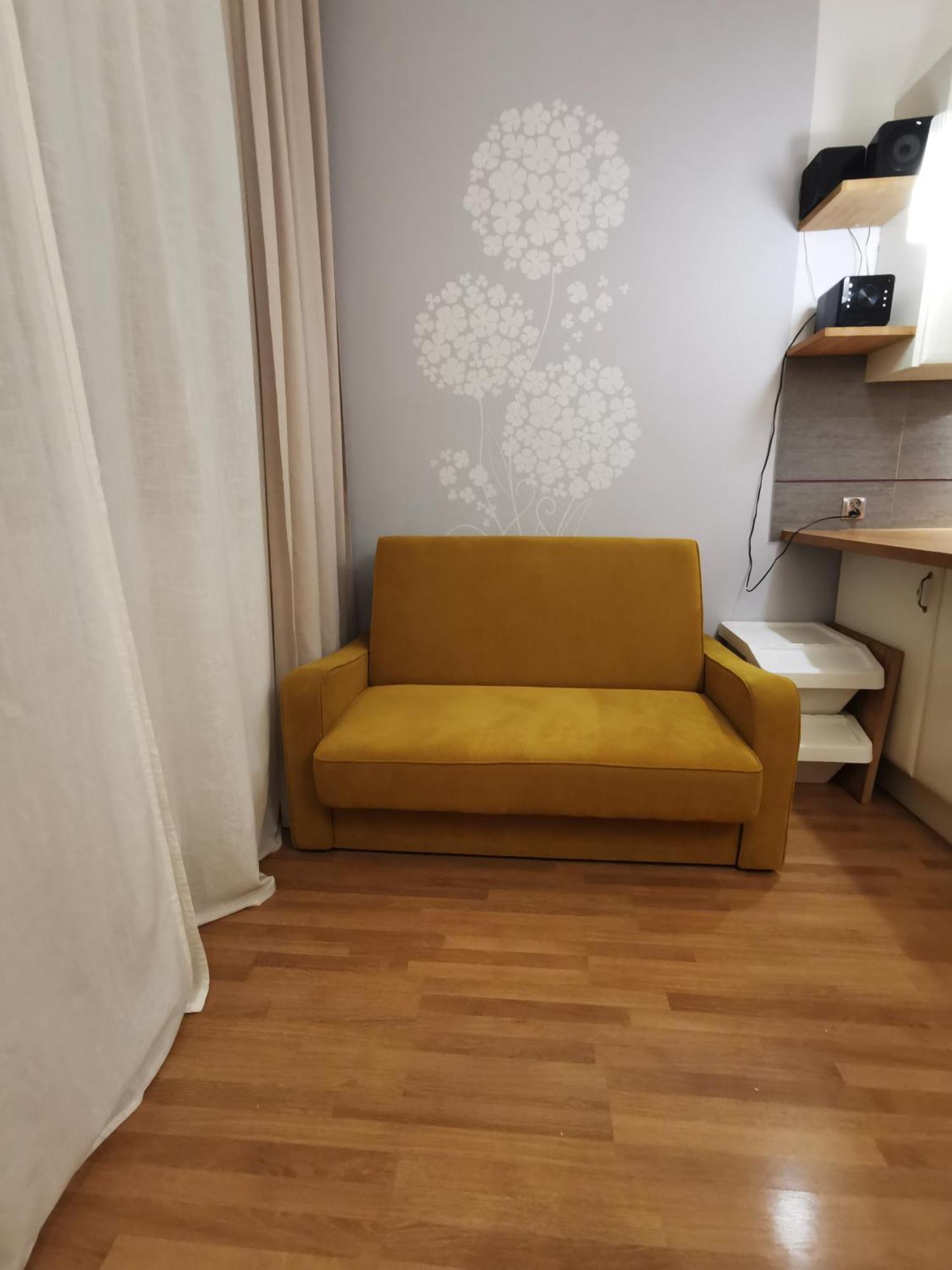 Cozy Spacious With Balcony Apartament *