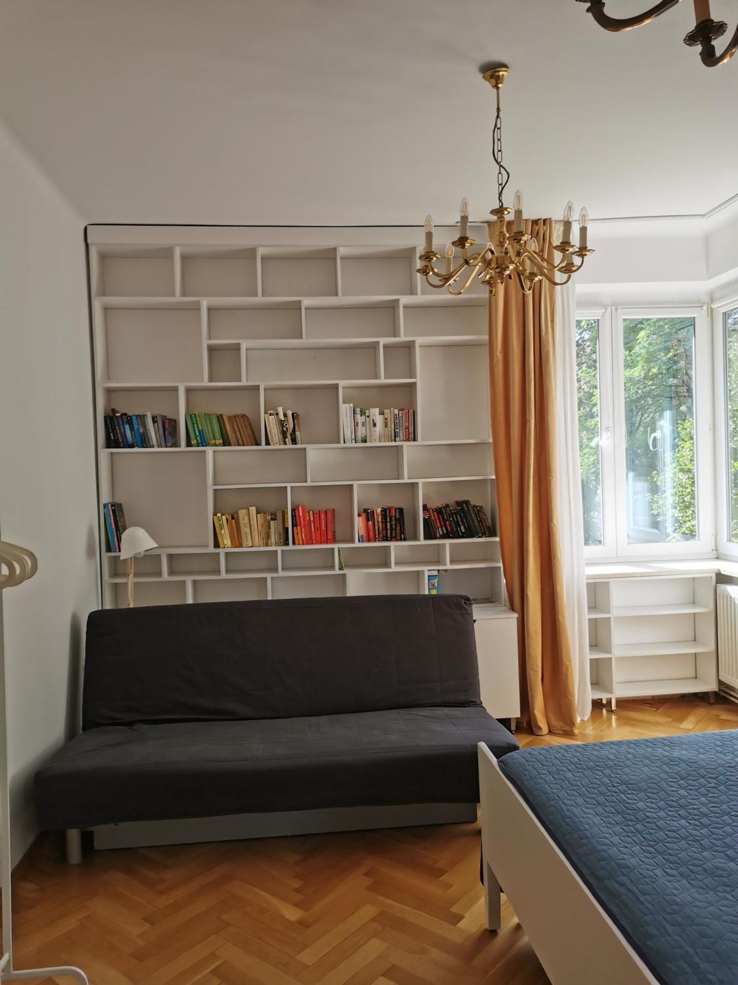 Apartament Cozy Spacious With Balcony