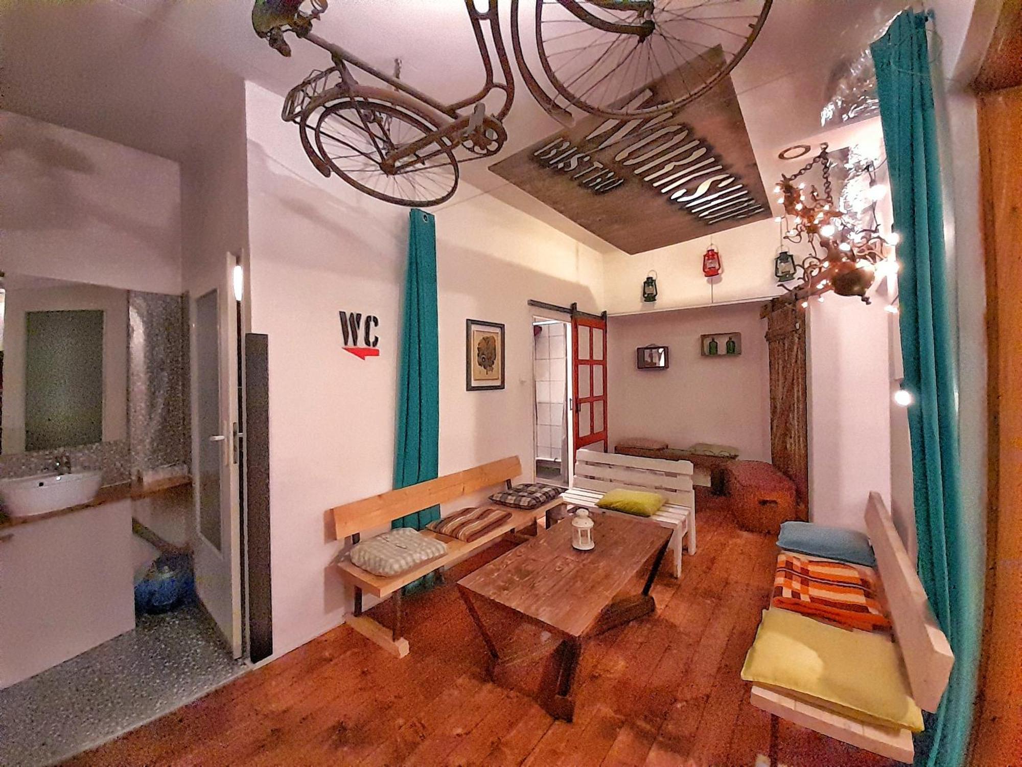 Party House And Garden Vakantiehuis Krakau