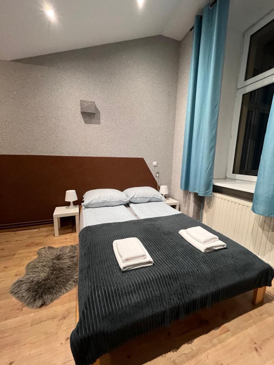 Apartment West13 *