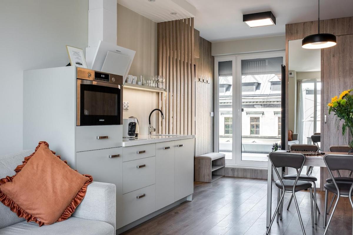 Unique With 2 Balconies With Wawel Castle And Views Apartment Krakow