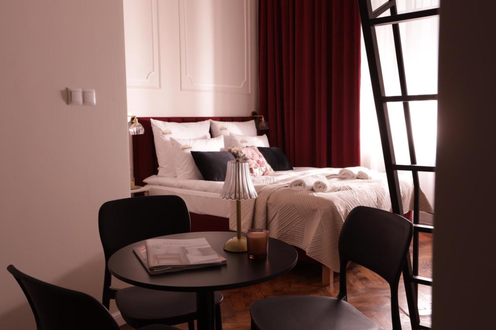 Old Town Charm & Chic By Downtown *
