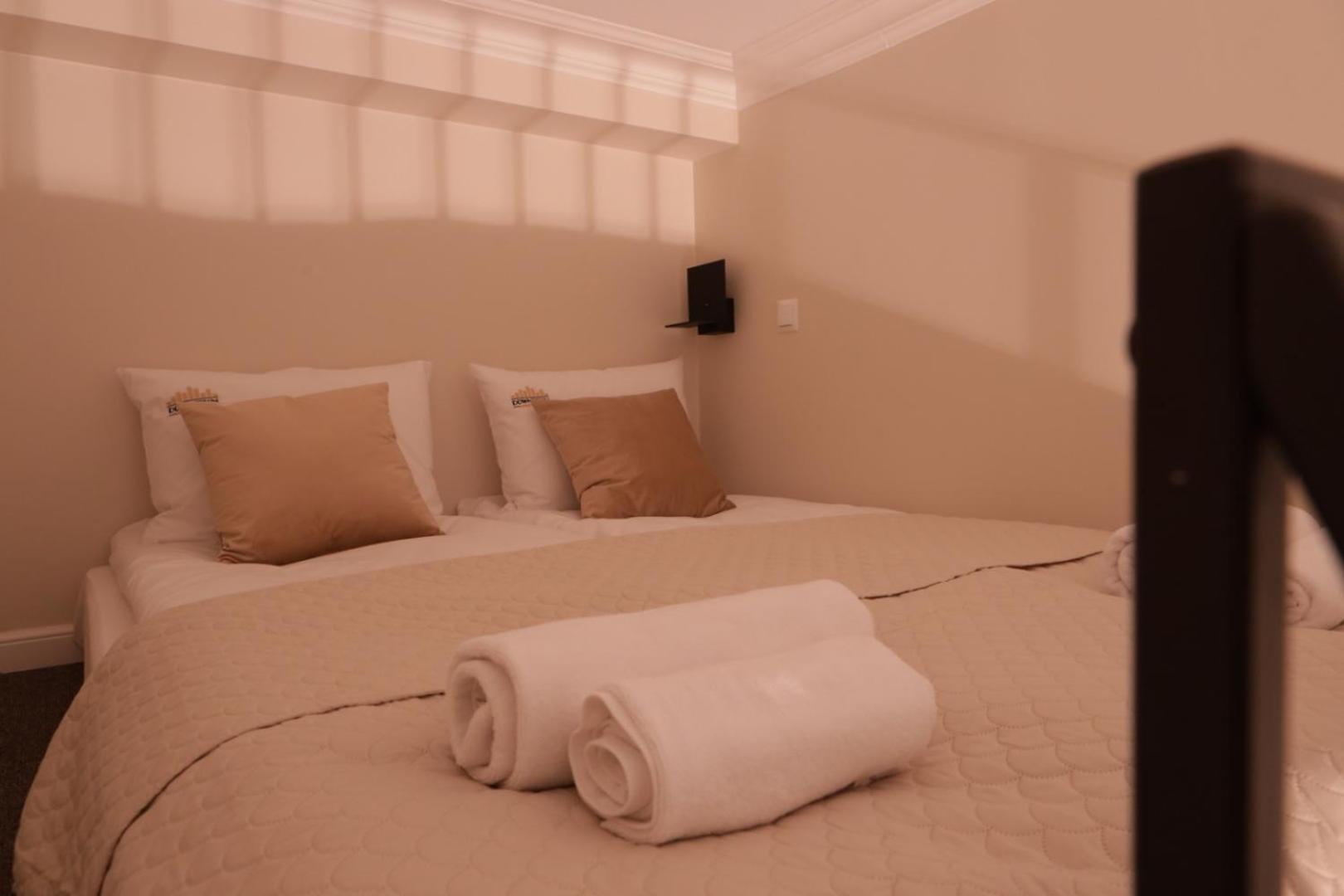 Apartment Old Town Charm & Chic By Downtown *