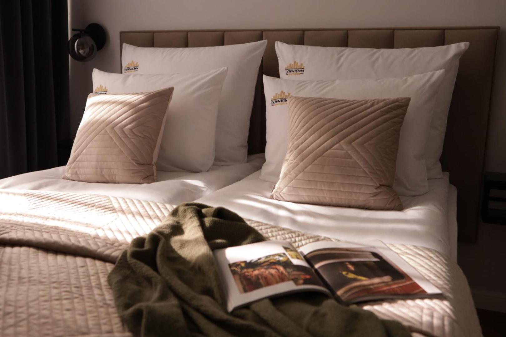 Old Town Charm & Chic By Downtown