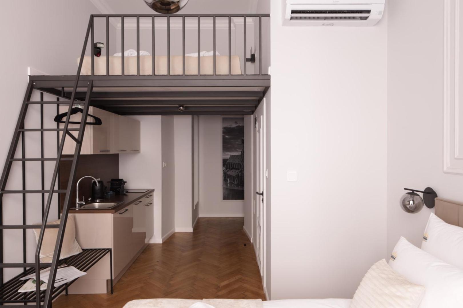 Old Town Charm & Chic By Downtown