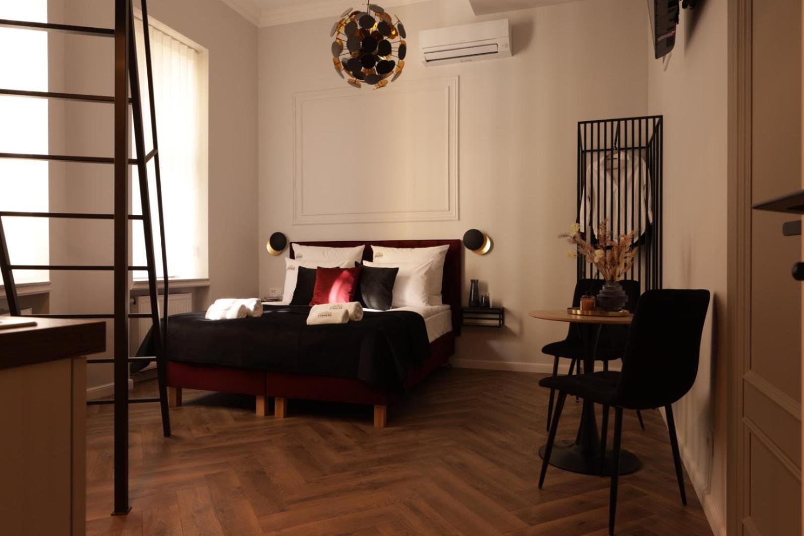 Apartment Old Town Charm & Chic By Downtown *