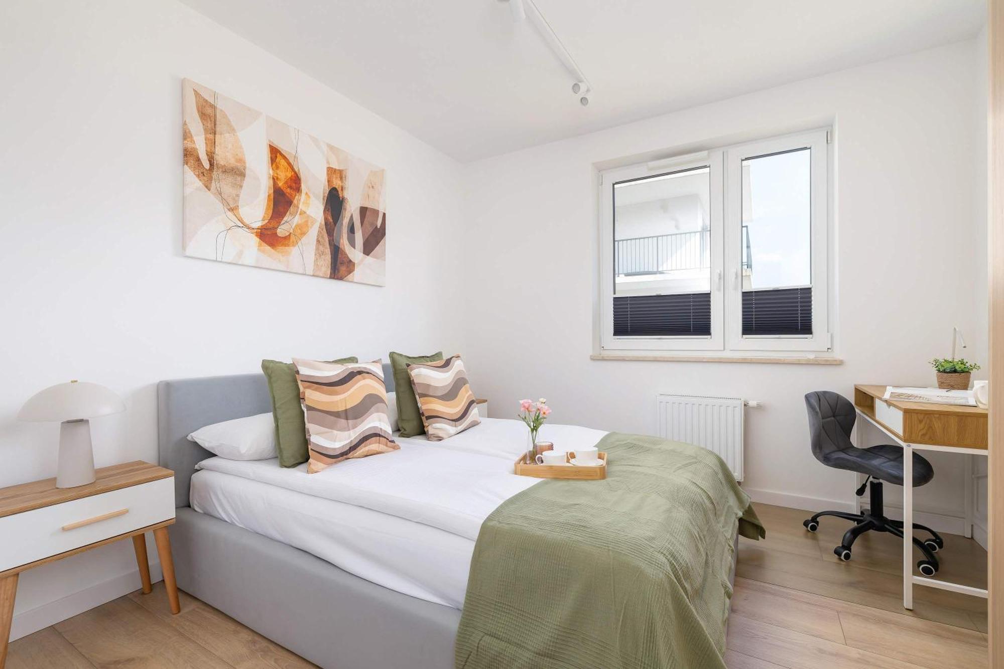 Apartment Nowoczesny Rodzinny Z Klimatyzacja I Parkingiem W Krakowie By Renters Prestige