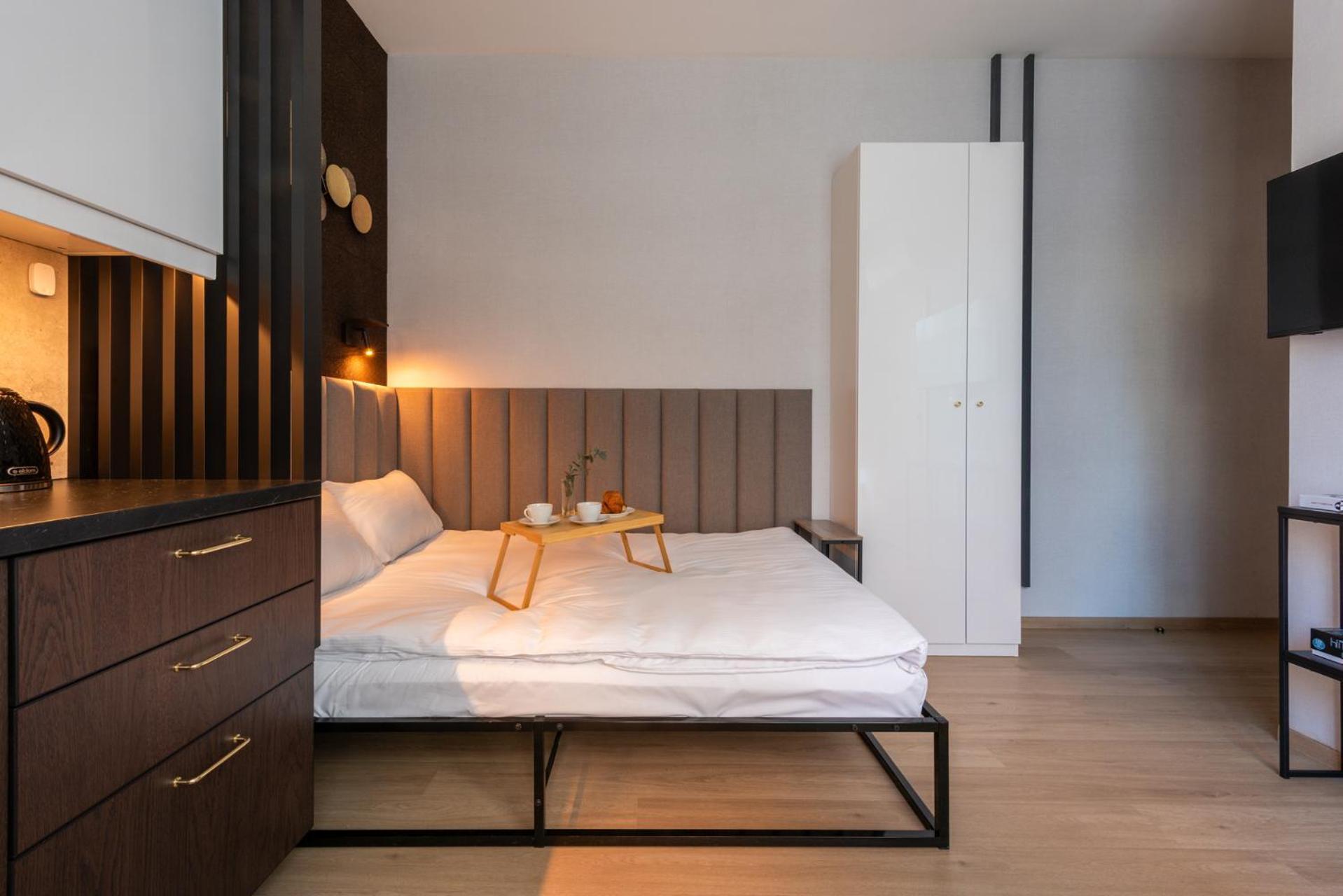 Iron Apartment