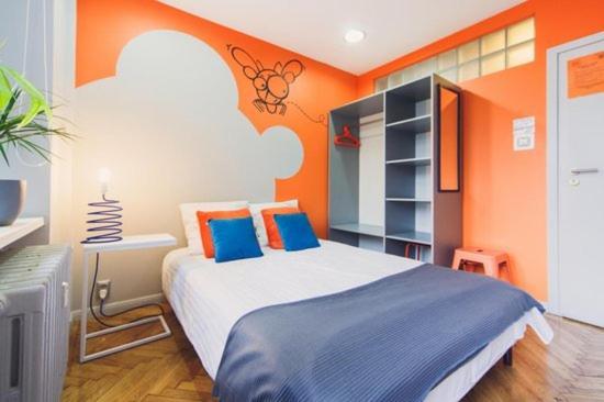 Mosquito Hostel *