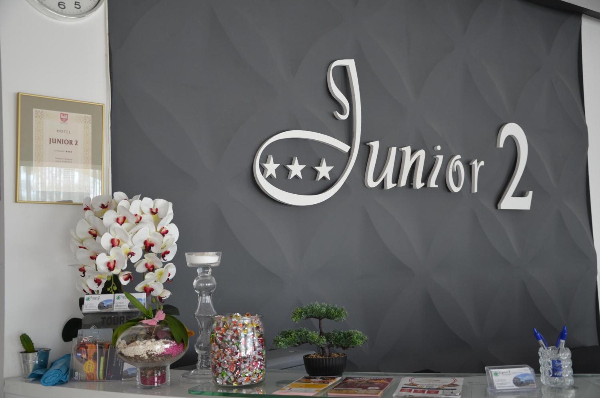 Junior 2 Hotel