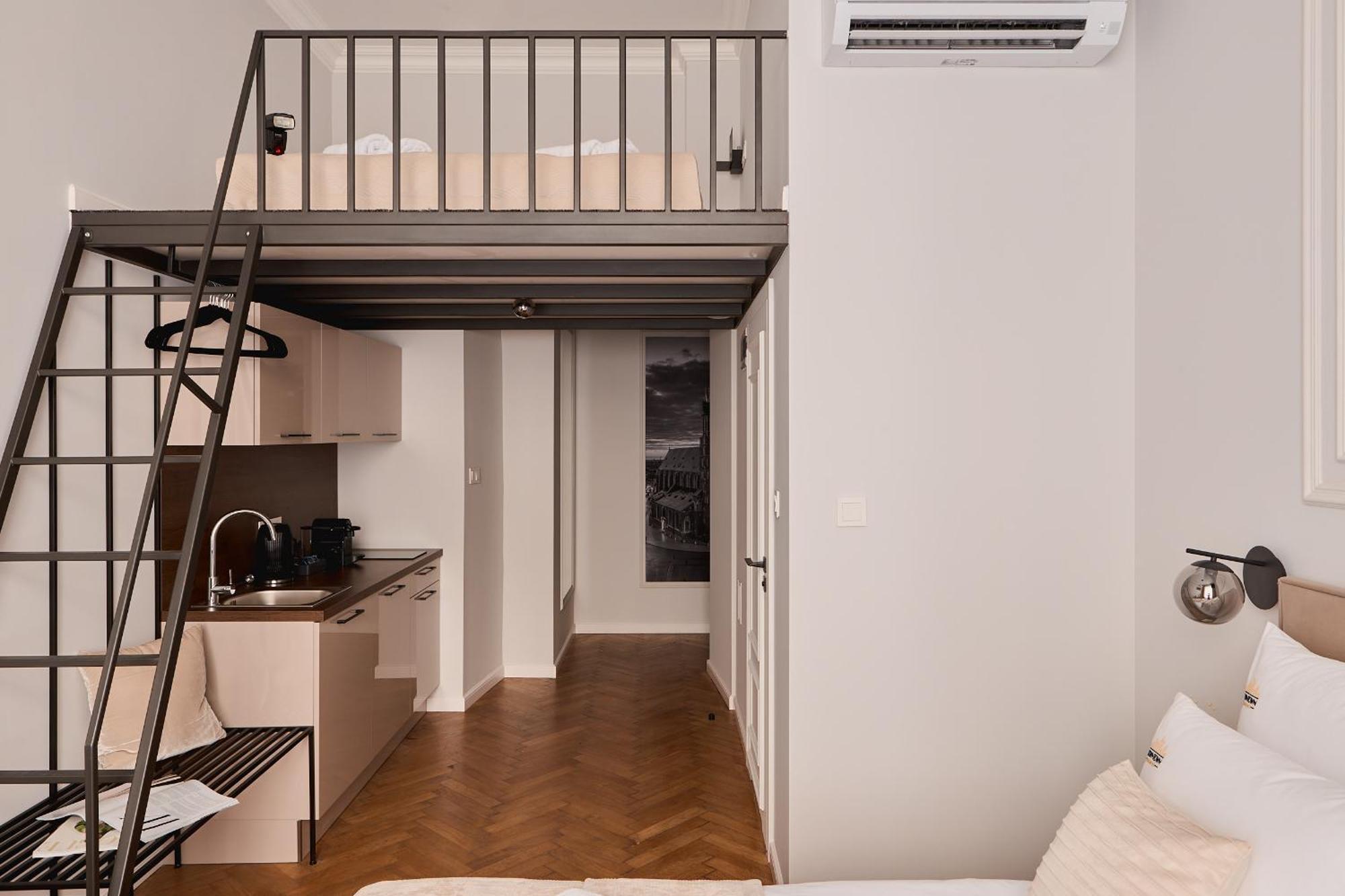 Old Town Charm & Chic By Downtown Krakow