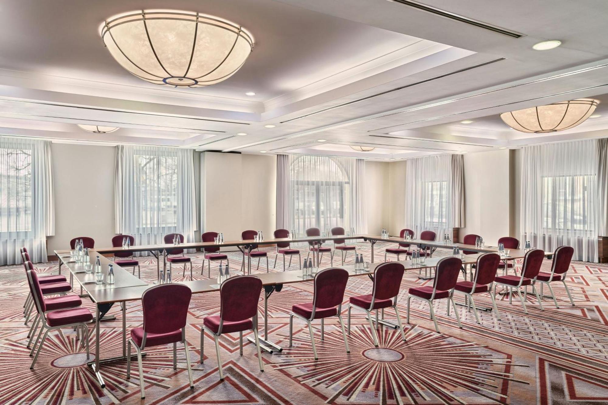 Hotel Sheraton Grand 5*