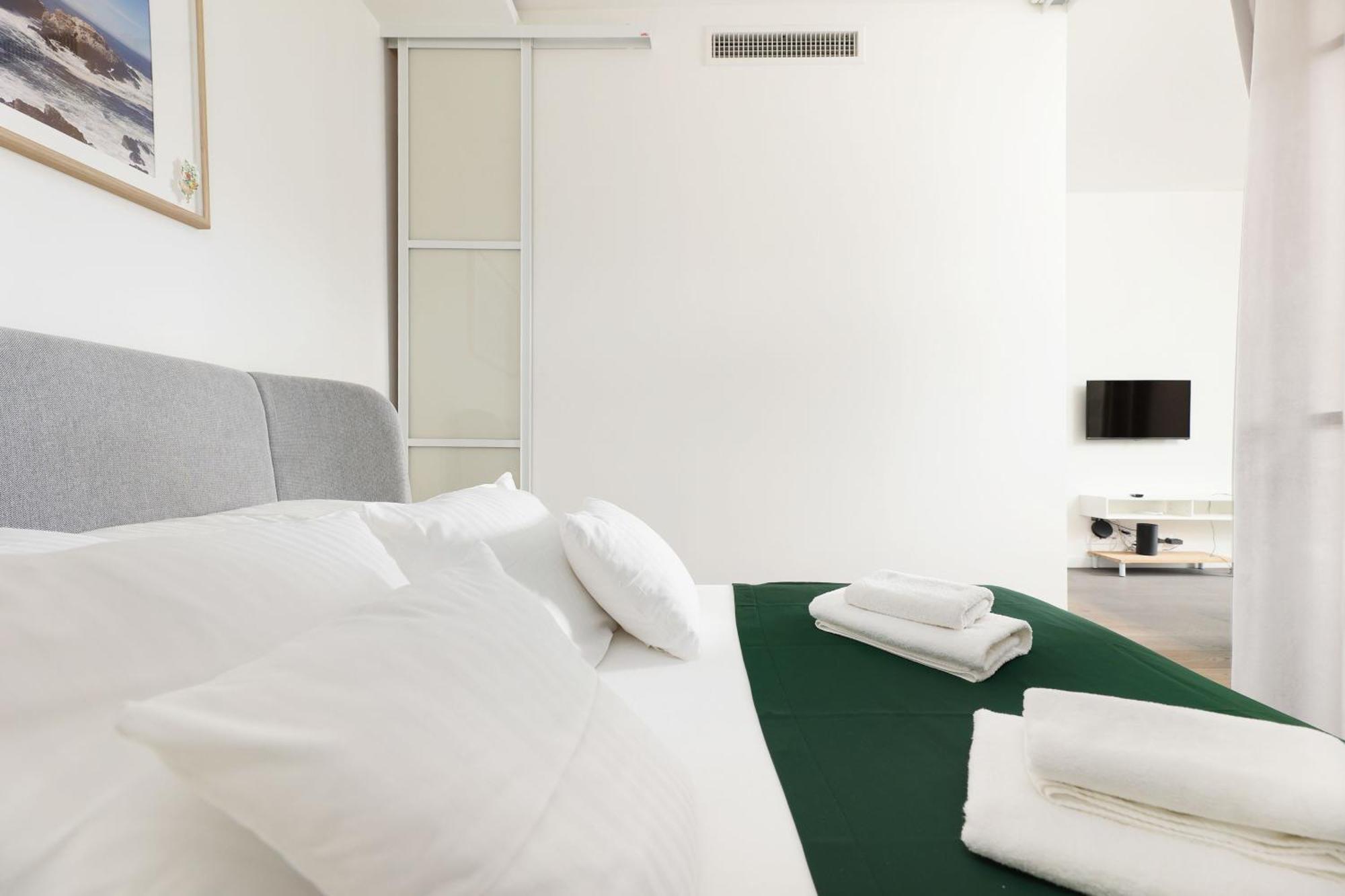 Premium By Wawel Castle * Krakau