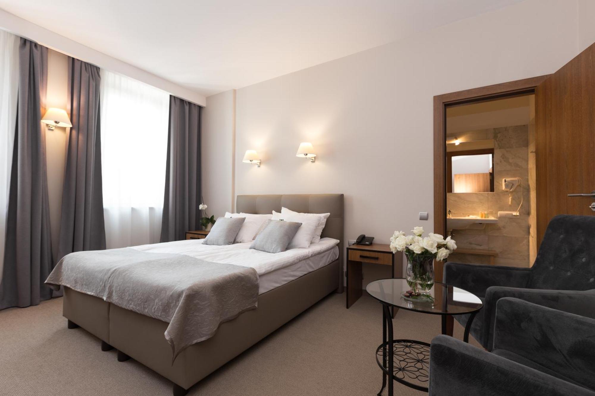 Grottger Luxury Boutique Hotel 4*