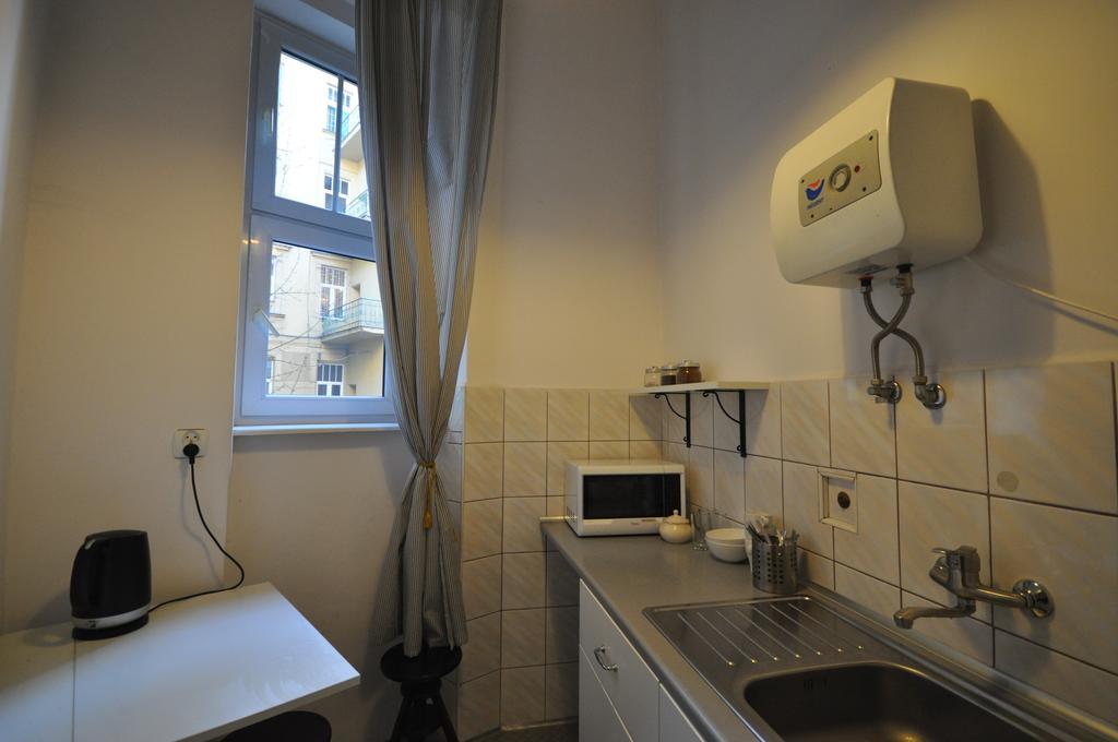 Hostel Yellow