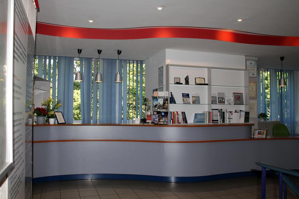 Mistia Hotel *