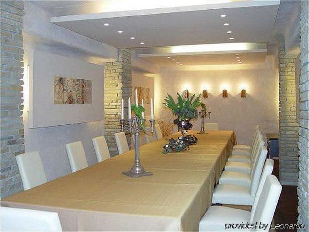 Hotel Ester 4*