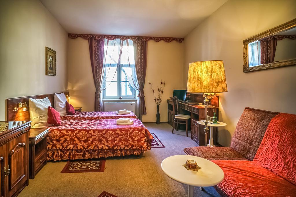 Hotel Old Time 3*