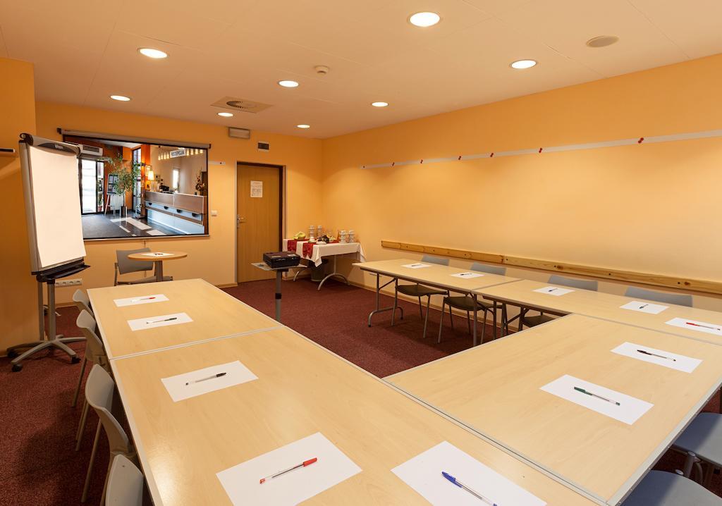 Hotel System 3*