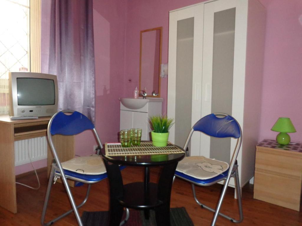 Taurus Hostel *