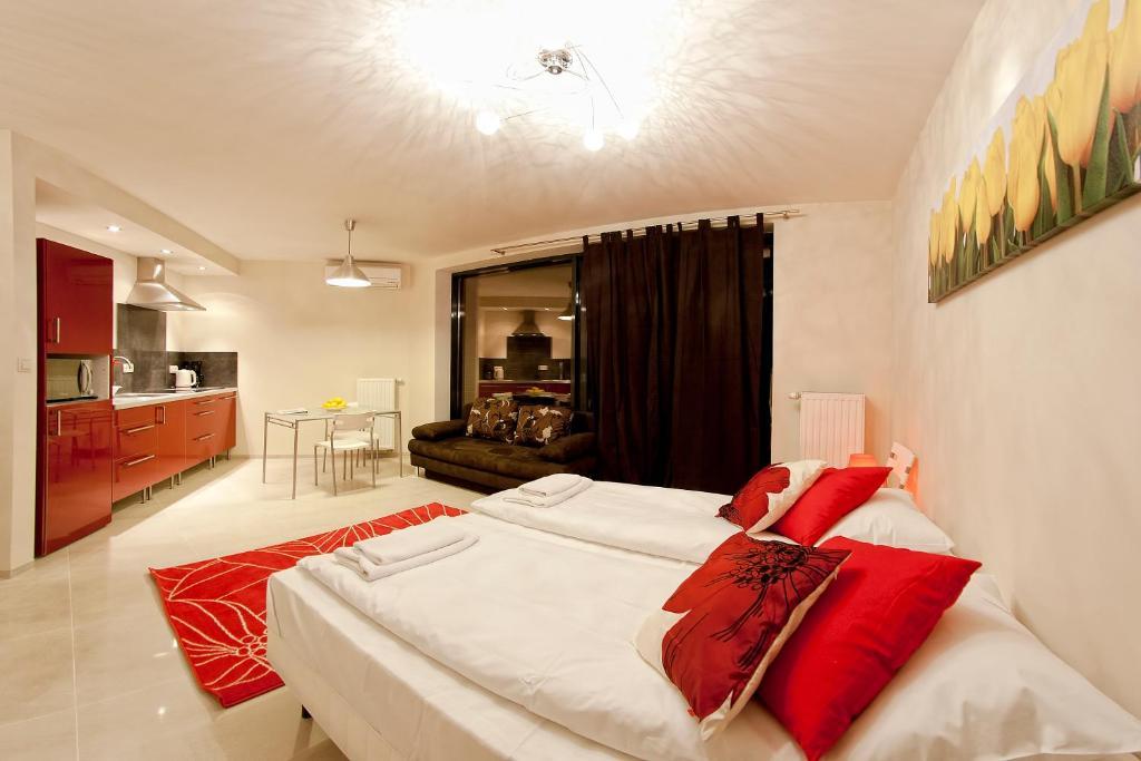 Yourplace Lemon 3*