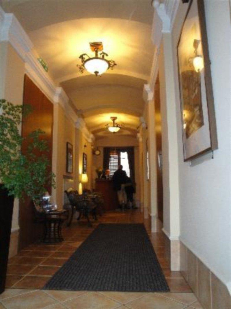 Aparthotel Globus 3*