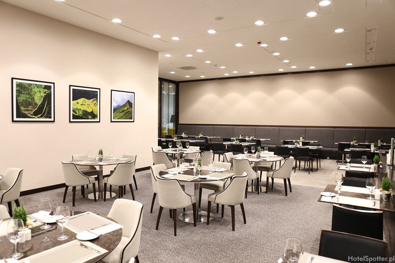 Hilton Garden Airport 4*