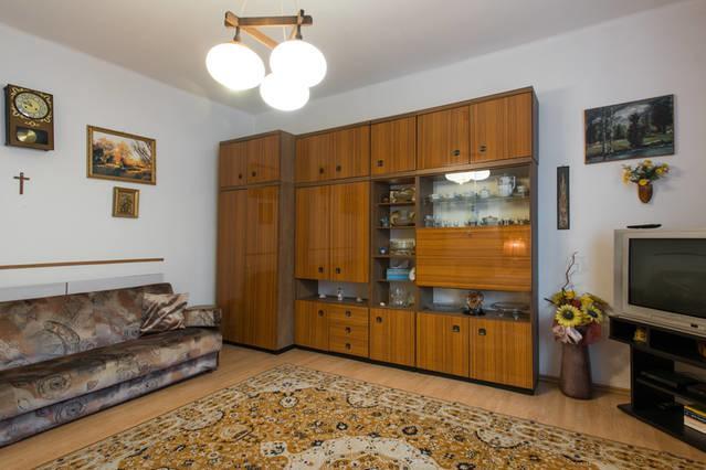 Feel The Old Socialist Style Apartment *