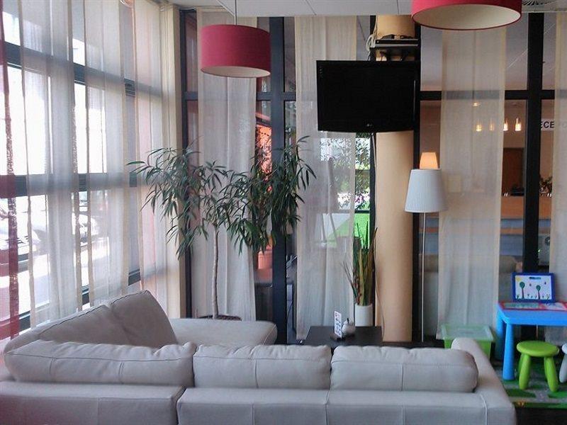 Hotel System