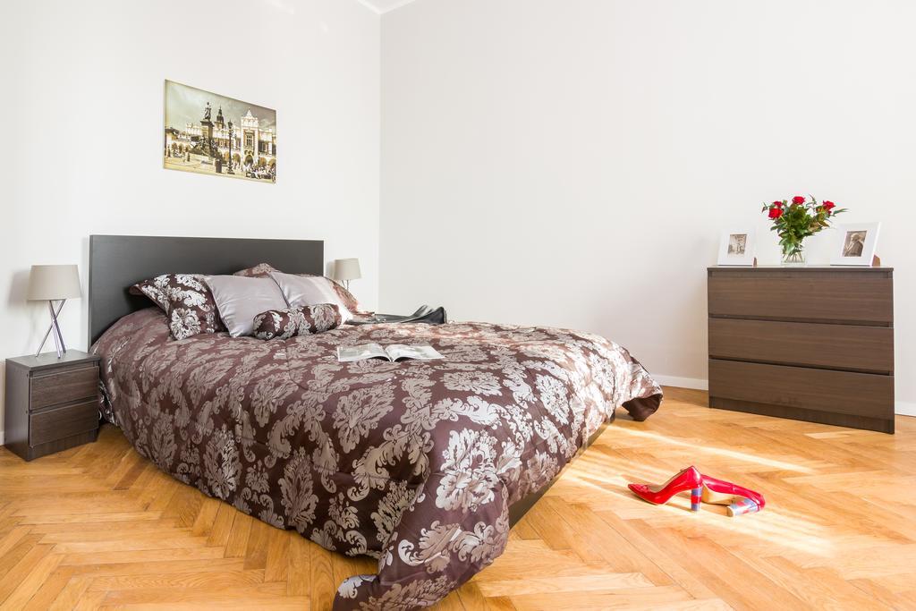 World Apartment