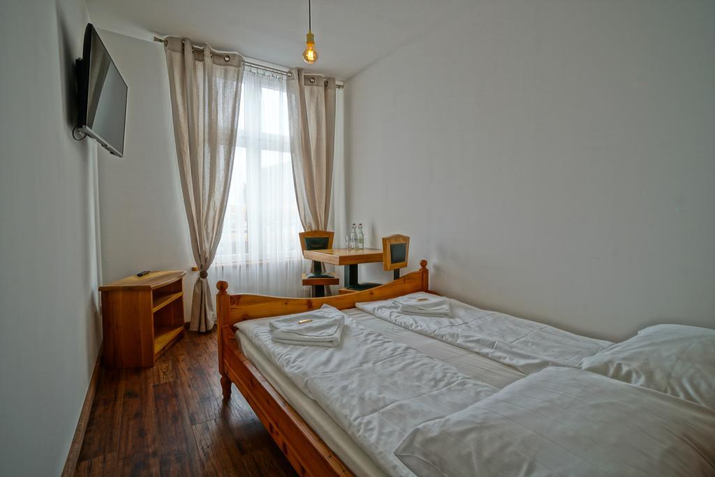 Grodzka 8
