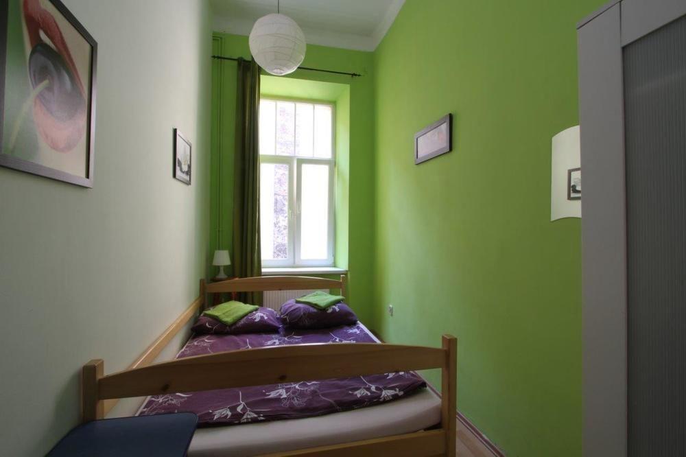 Hostel Yellow