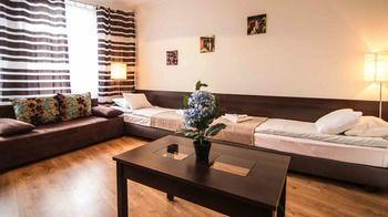 Aparthotel Lux