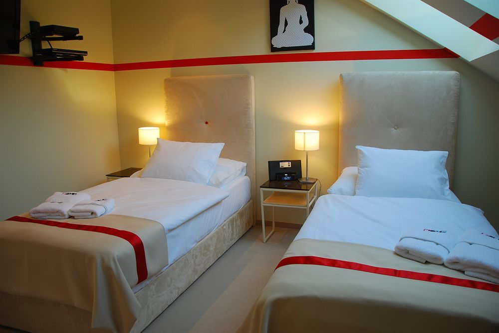 Home Hotel Aparthotel