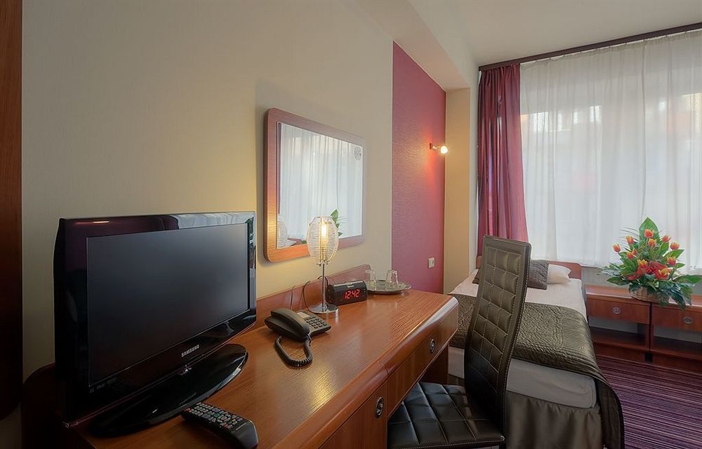 Delta Hotel