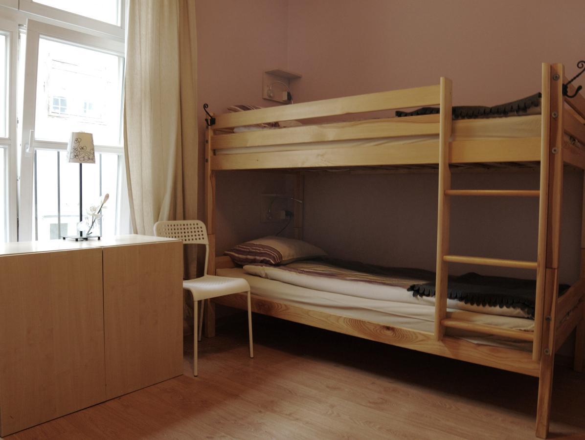 Heynow Rooms, And In Center Kraków
