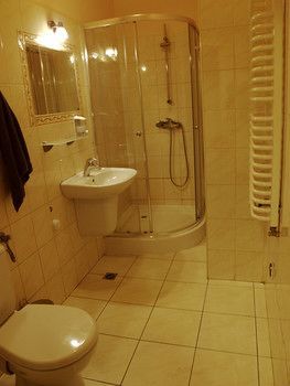 Hostel Heynow Rooms, And In Center Kraków