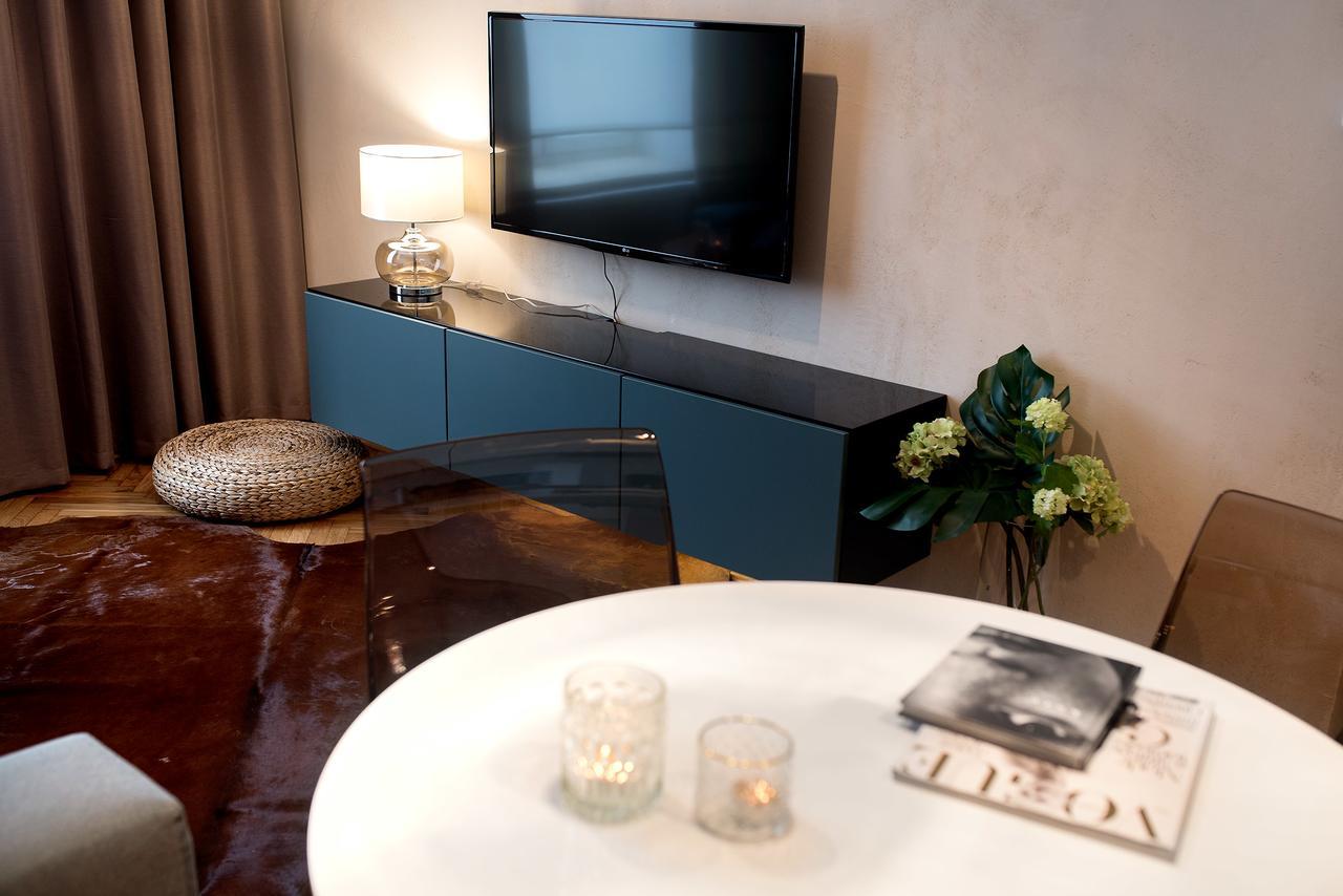 World Apartment