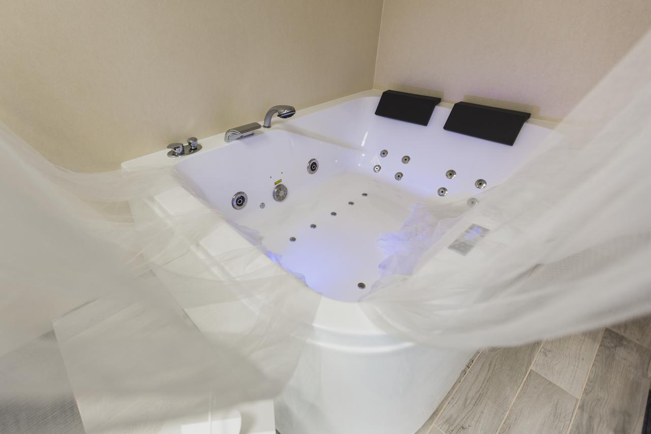 Czarno Na Bialym Hotel 3*