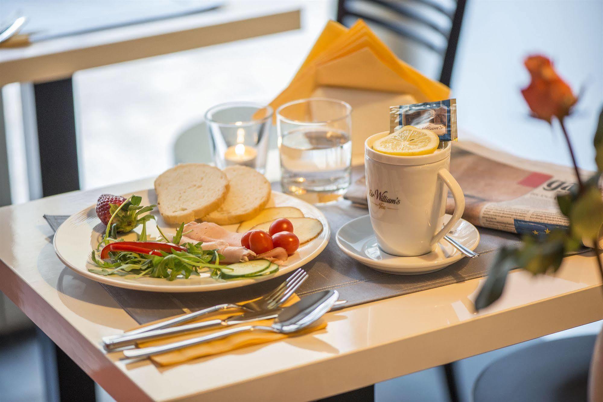 Topolowa 3* Kraków