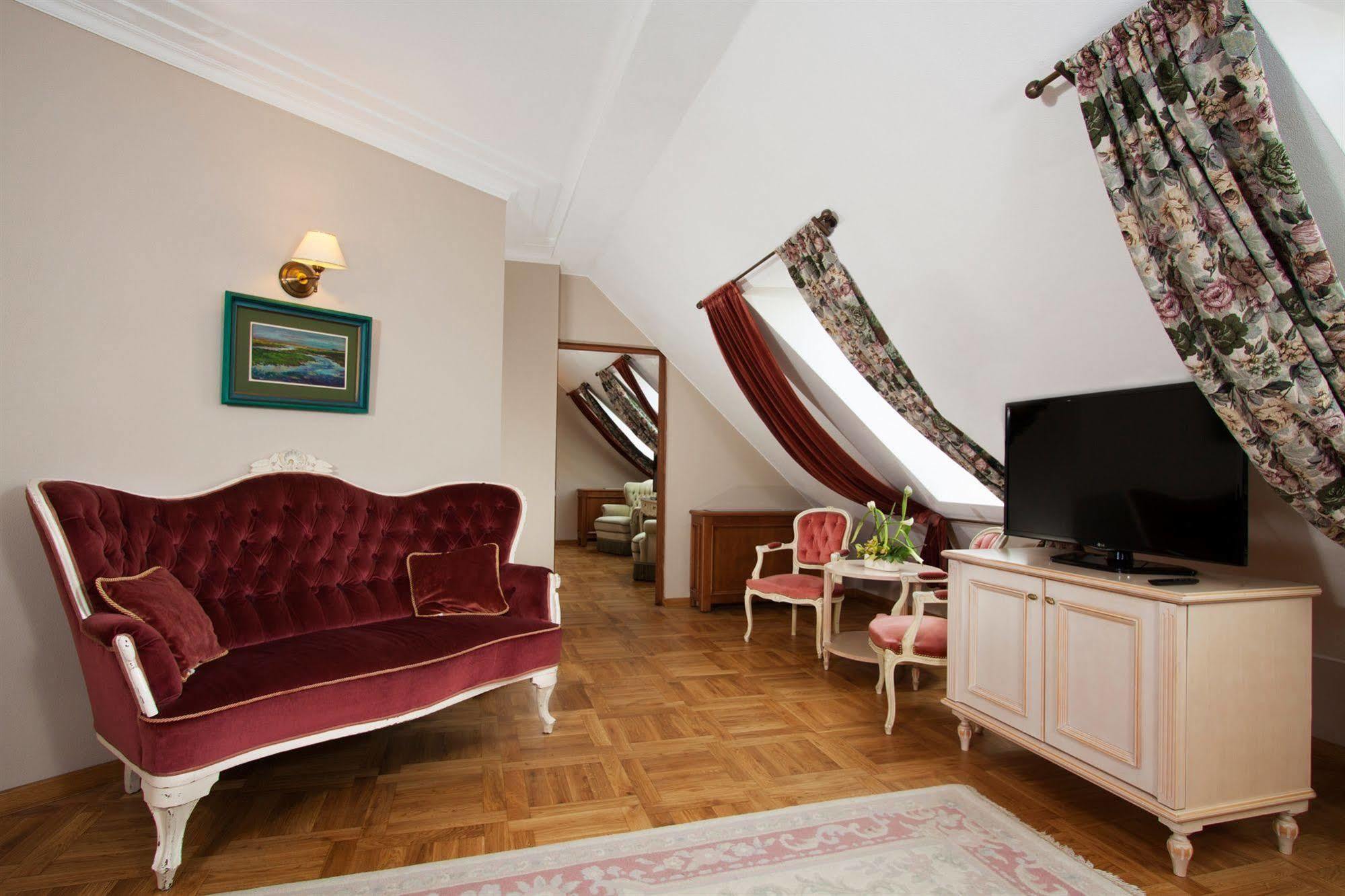 Rubinstein 4*