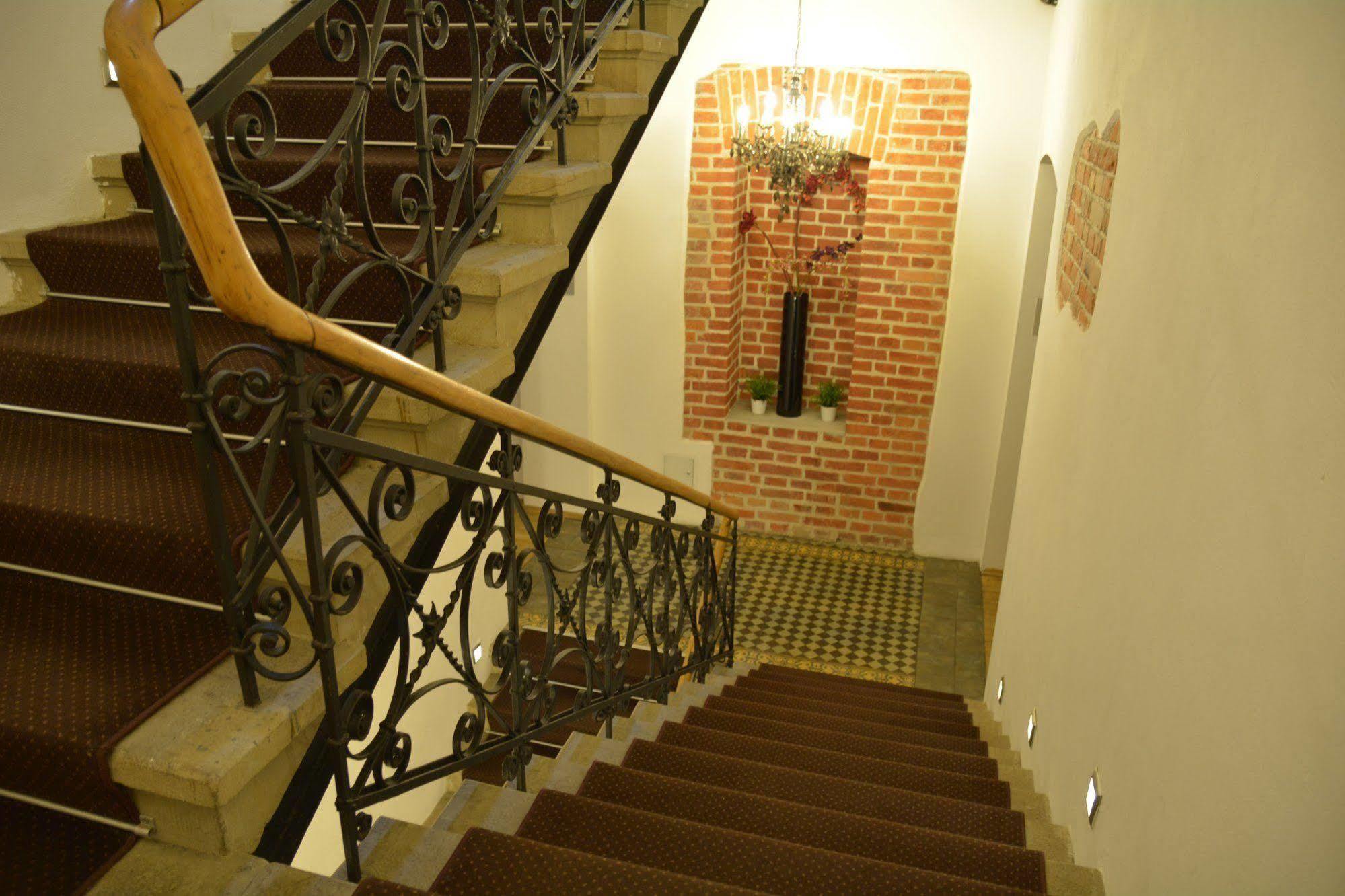 Pergamin 3*