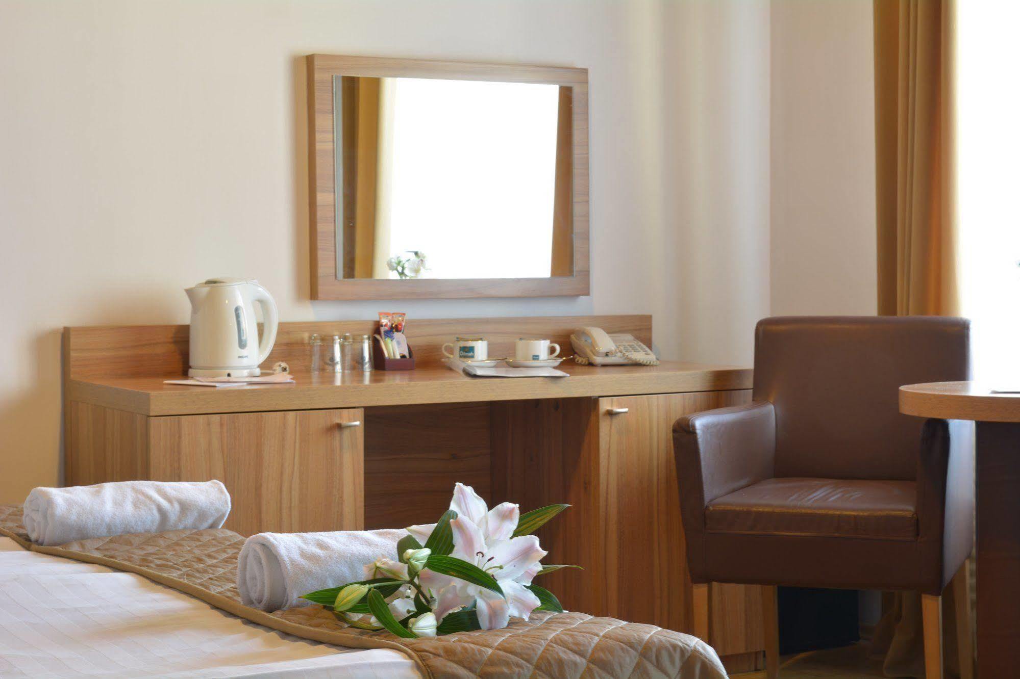 Aparthotel Pergamin 3*