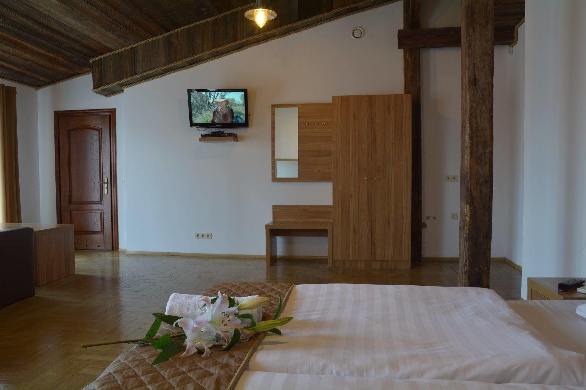 Pergamin Aparthotel 3*