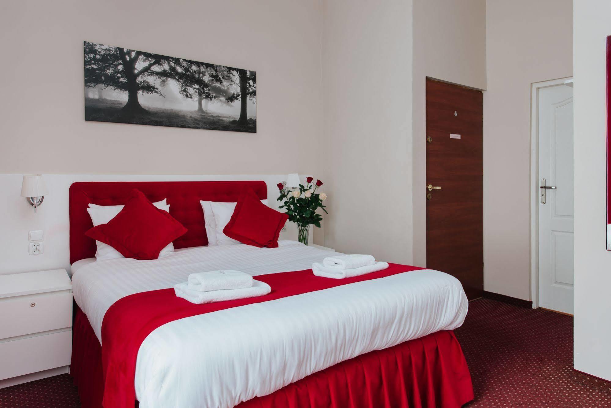 Rembrandt Hotel apartamentowy 3*