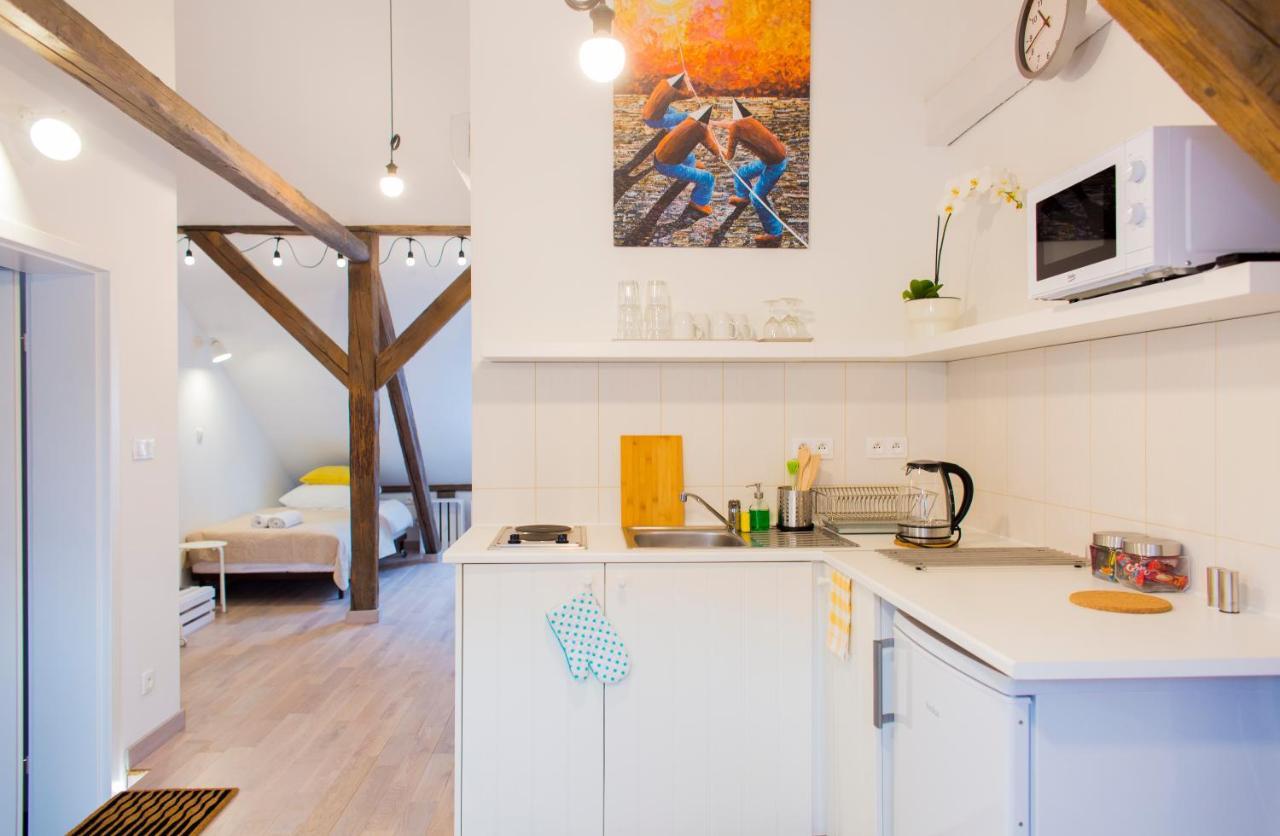 Apartament Pilotów 87 *
