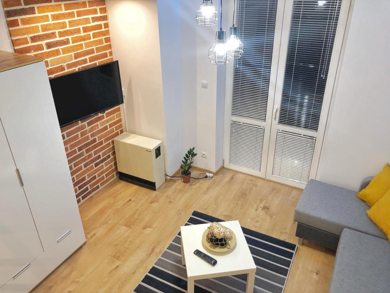 Fox Center Apartment *